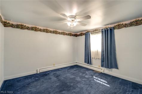 4710 Brunnerdale Avenue NW Canton OH 44718