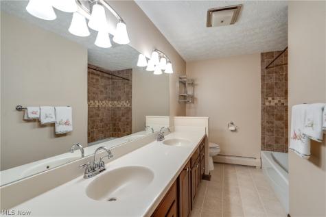 4710 Brunnerdale Avenue NW Canton OH 44718