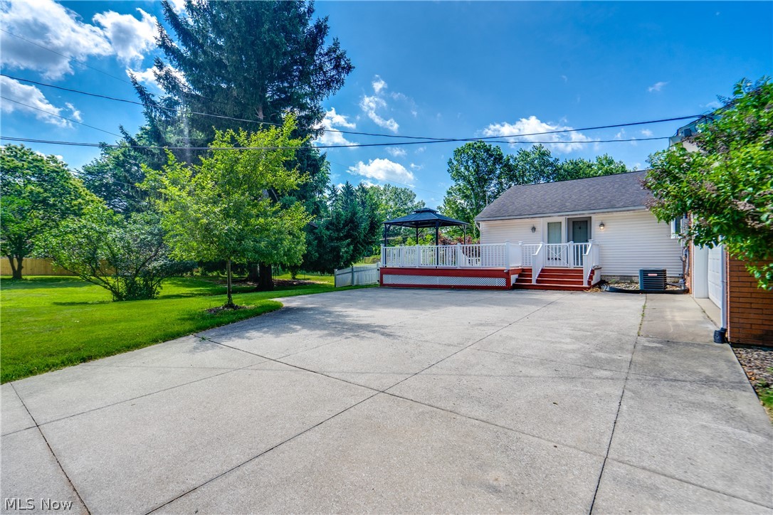 4710 Brunnerdale Avenue NW Canton OH 44718