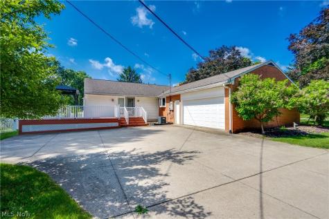 4710 Brunnerdale Avenue NW Canton OH 44718