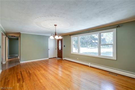 4710 Brunnerdale Avenue NW Canton OH 44718