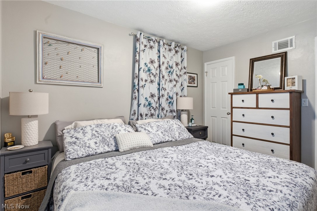 131 Forest Boulevard Avon Lake OH 44012