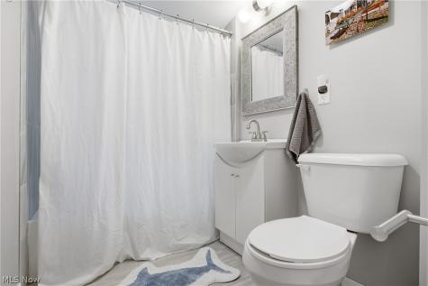 131 Forest Boulevard Avon Lake OH 44012