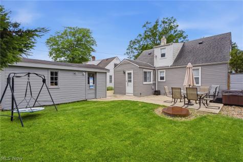 131 Forest Boulevard Avon Lake OH 44012