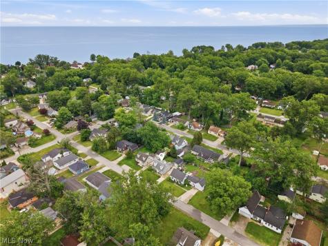 131 Forest Boulevard Avon Lake OH 44012