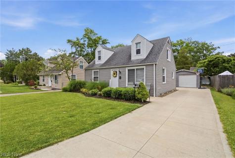 131 Forest Boulevard Avon Lake OH 44012
