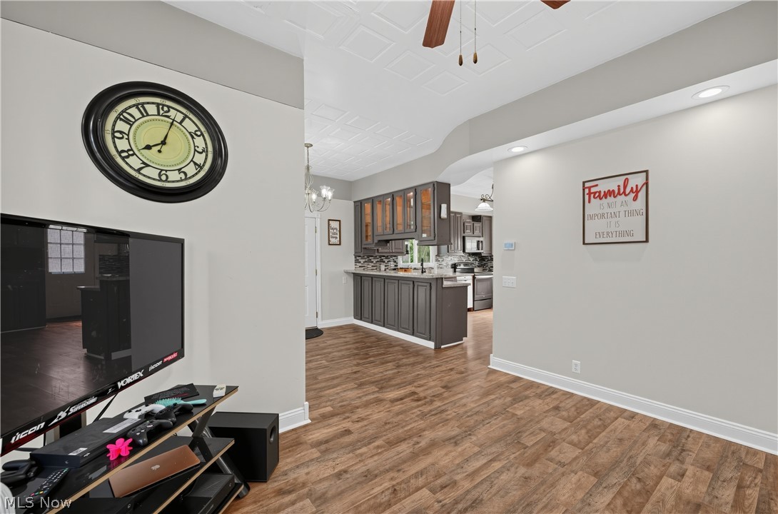 6 Hillcrest Drive Cambridge OH 43725
