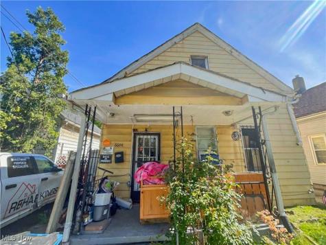 6644 Clement Avenue Cleveland OH 44105