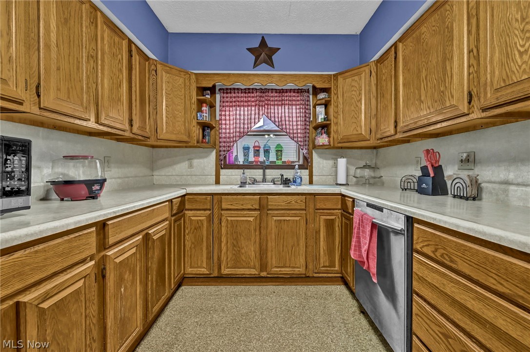 112 Adams Street Wellington OH 44090