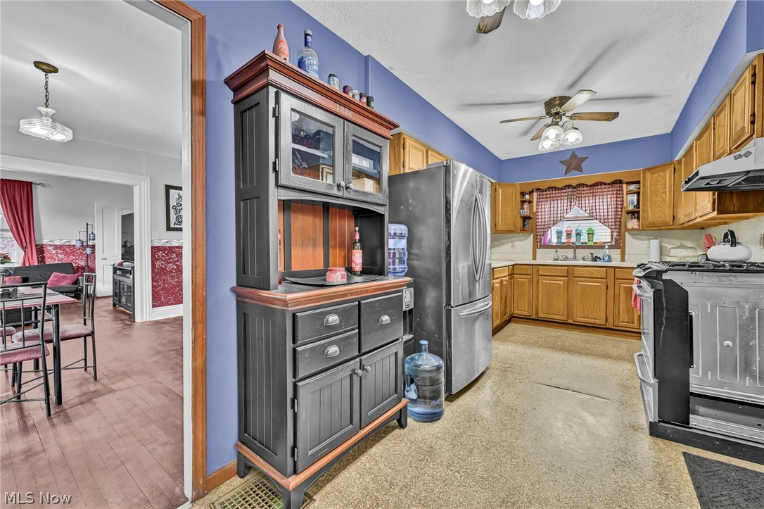 112 Adams Street Wellington OH 44090
