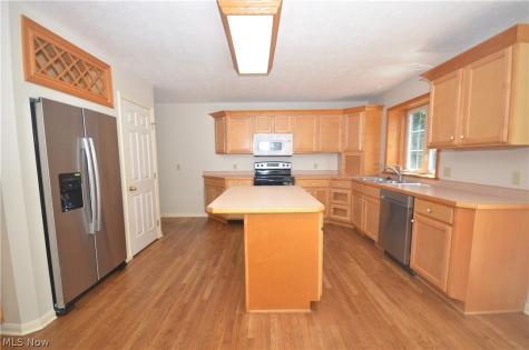 3246 Crown Pointe Drive Stow OH 44224