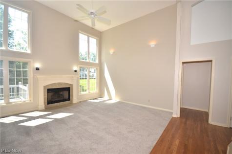 3246 Crown Pointe Drive Stow OH 44224