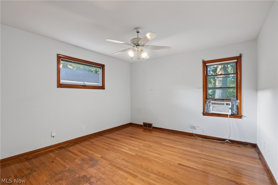 2115 Algonquin Euclid OH 44117