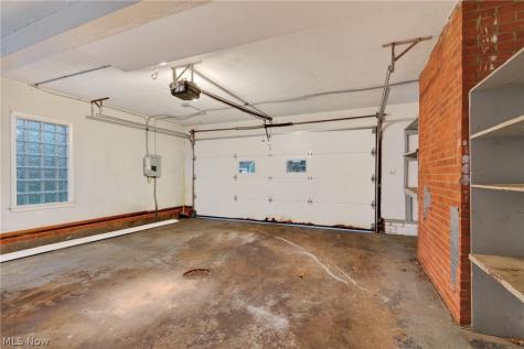 2115 Algonquin Euclid OH 44117