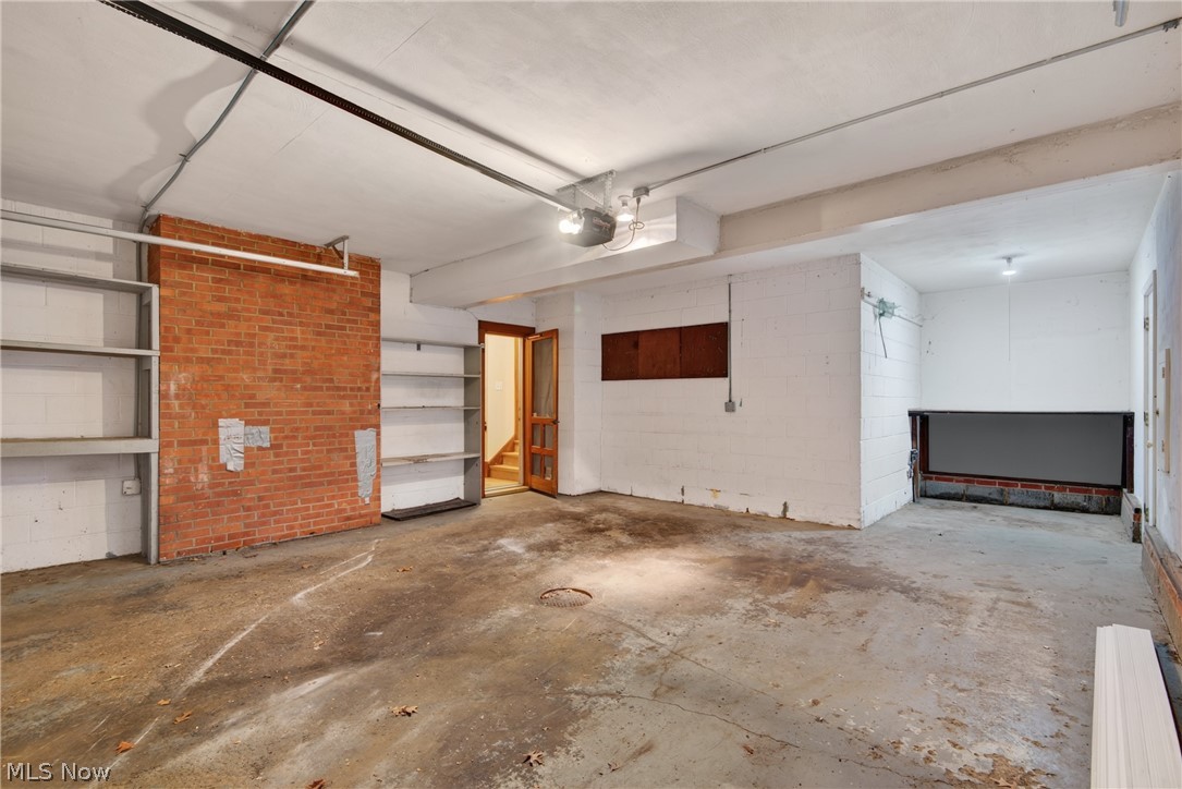 2115 Algonquin Euclid OH 44117