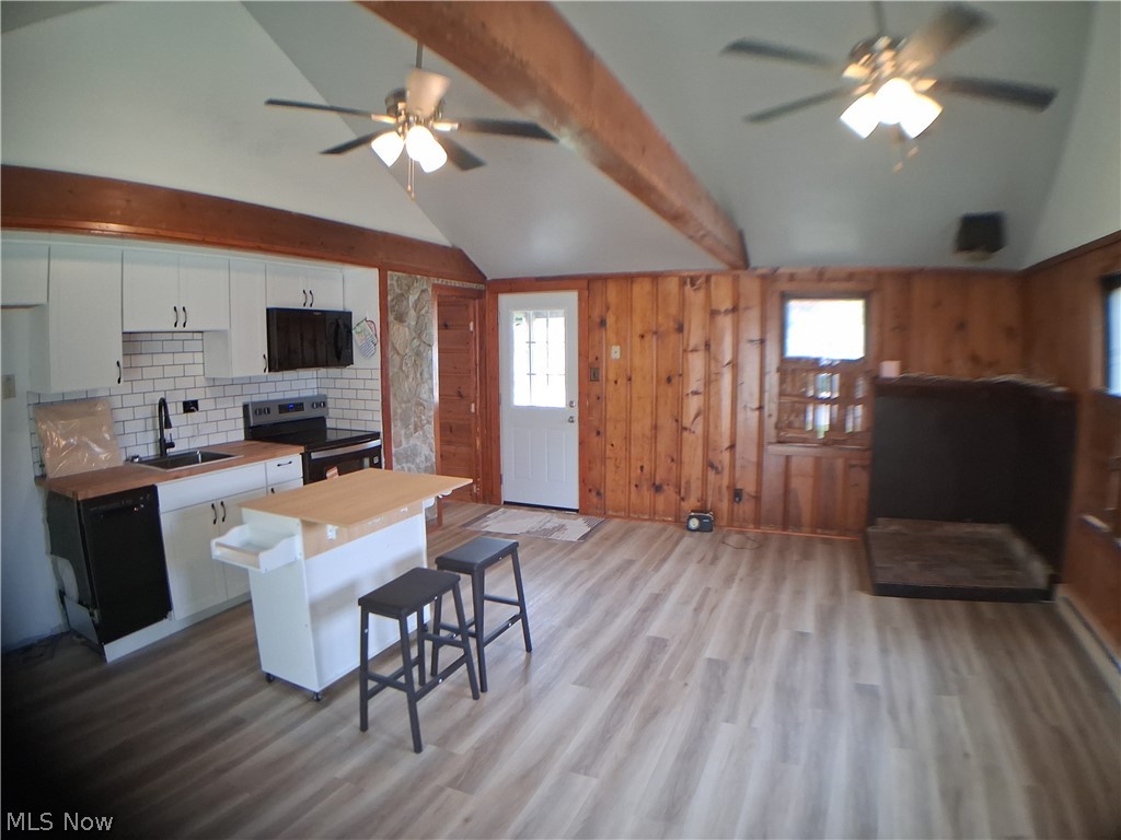 1555 Glenview Avenue Madison OH 44057