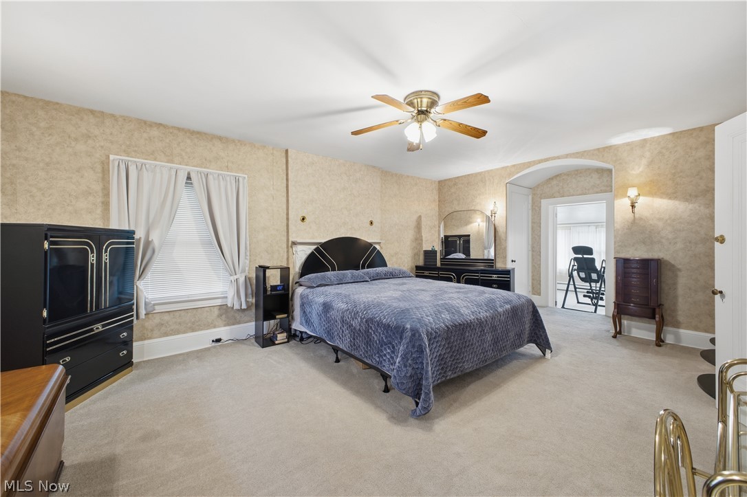 2 Elysian Way East Liverpool OH 43920