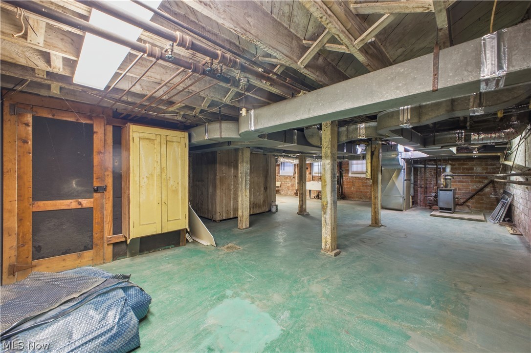 2 Elysian Way East Liverpool OH 43920