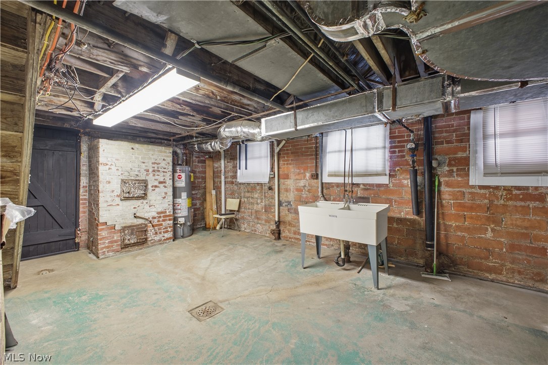 2 Elysian Way East Liverpool OH 43920