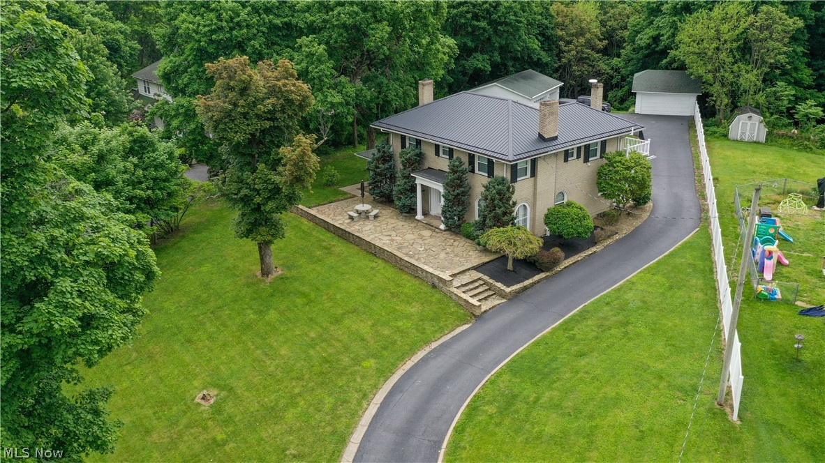 2 Elysian Way East Liverpool OH 43920