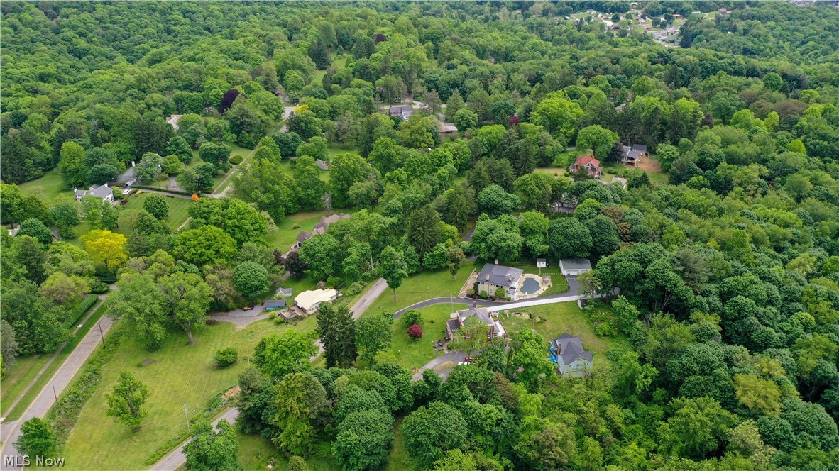 2 Elysian Way East Liverpool OH 43920