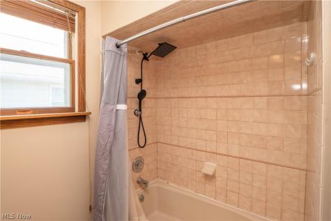 215 8th Street SW Massillon OH 44647