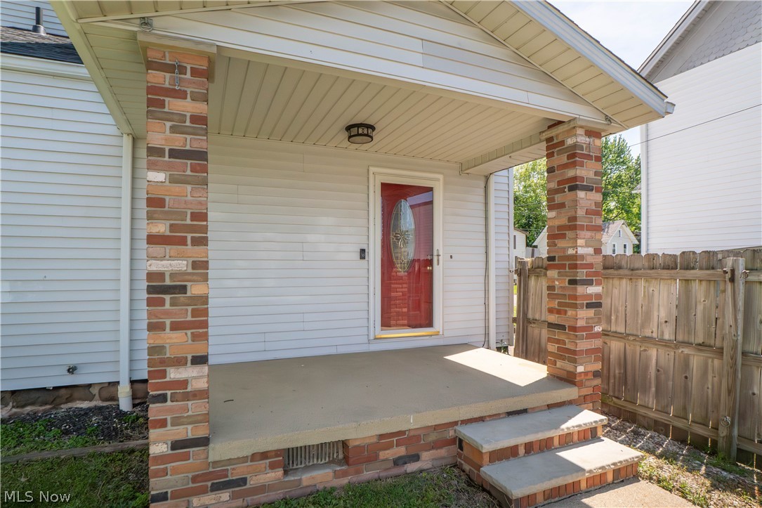 215 8th Street SW Massillon OH 44647