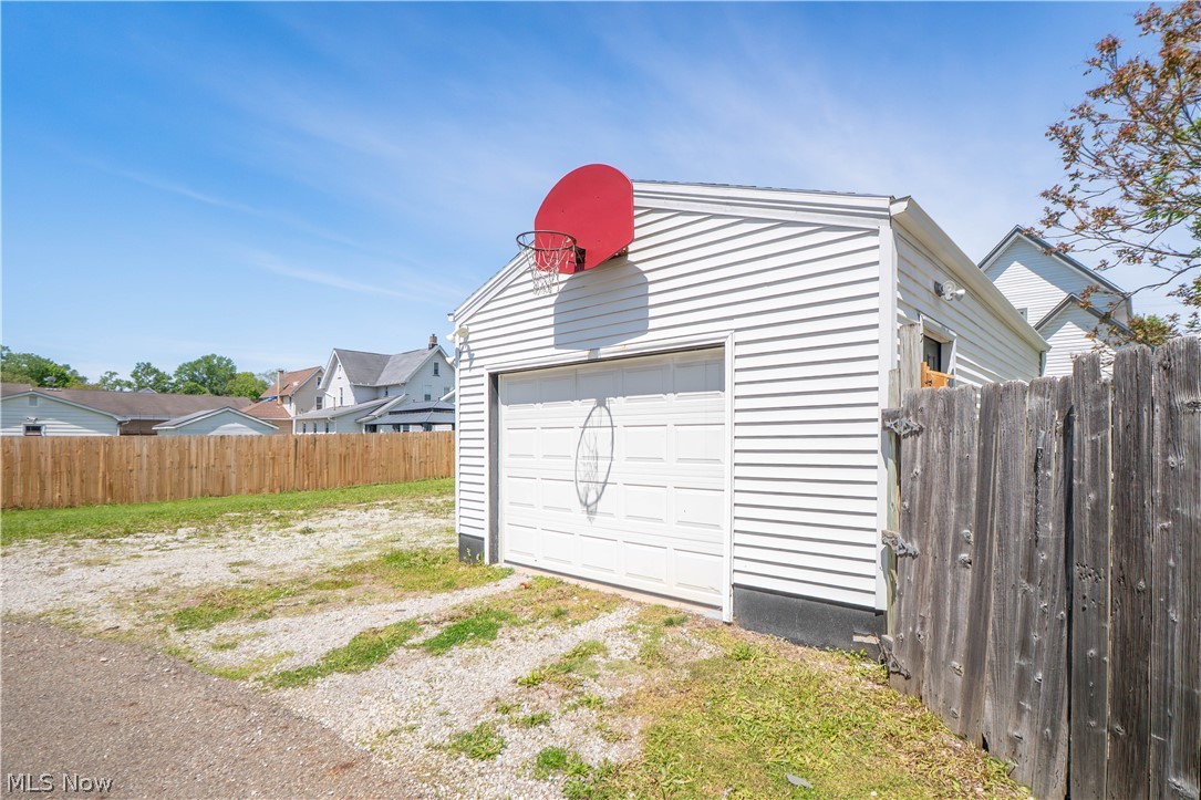 215 8th Street SW Massillon OH 44647