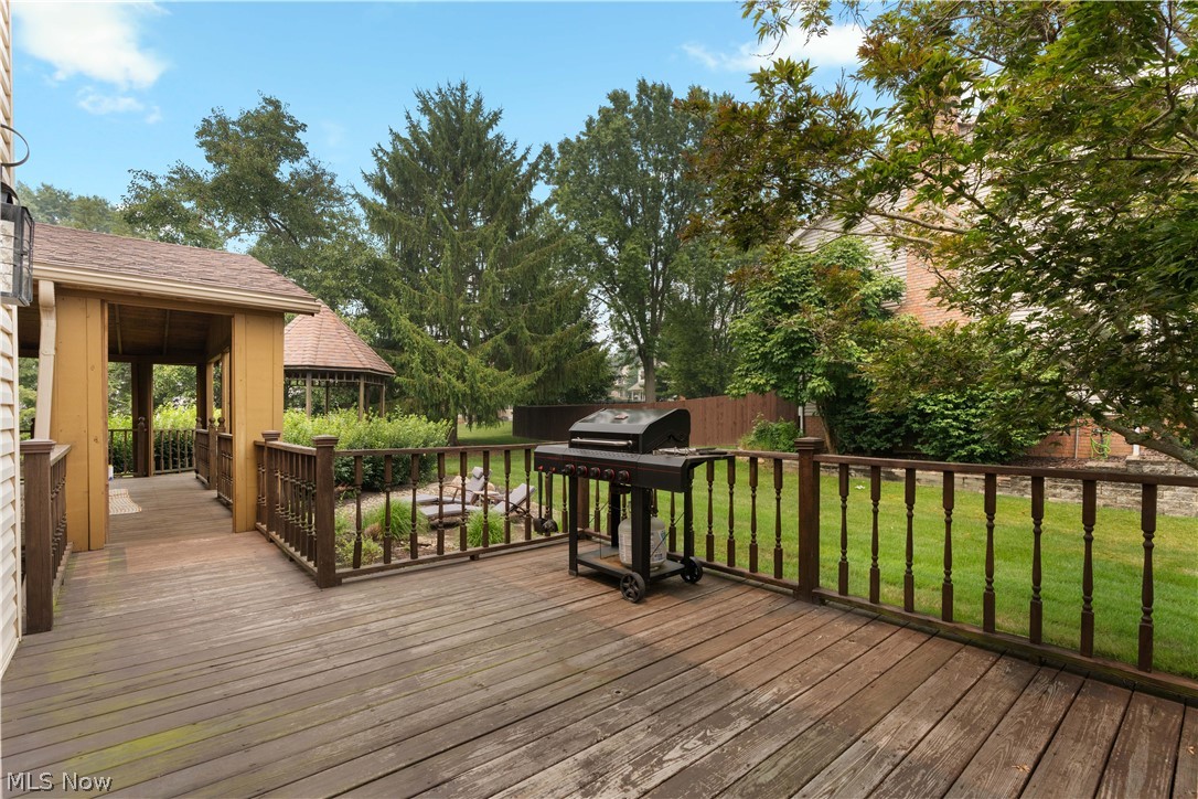 6741 Thornbriar Street NW Canton OH 44718