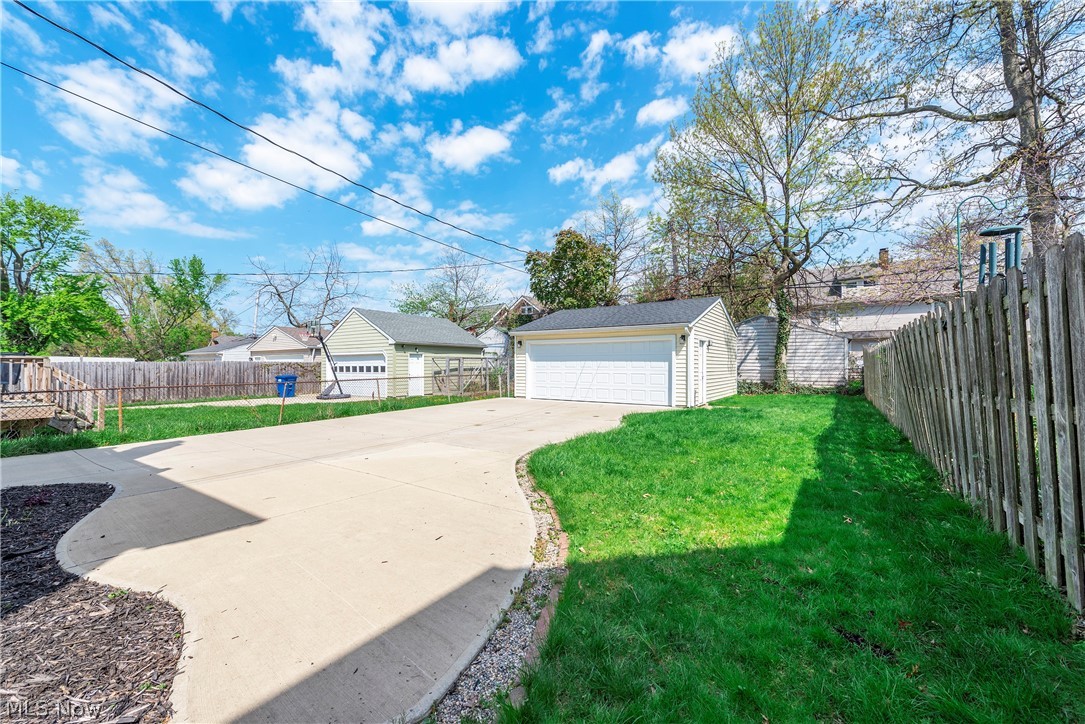 1595 Lakeland Avenue Lakewood OH 44107
