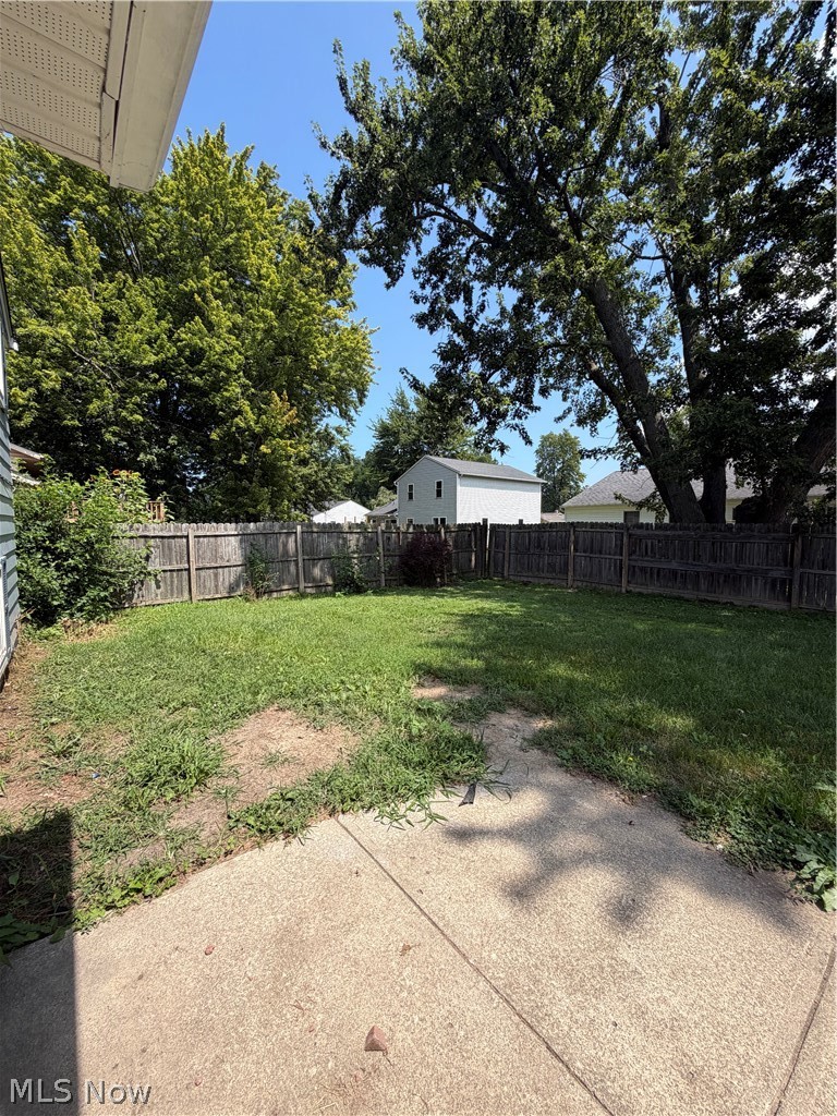 761 W Shore Boulevard Sheffield Lake OH 44054