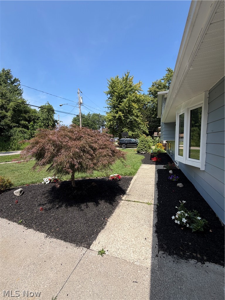 761 W Shore Boulevard Sheffield Lake OH 44054