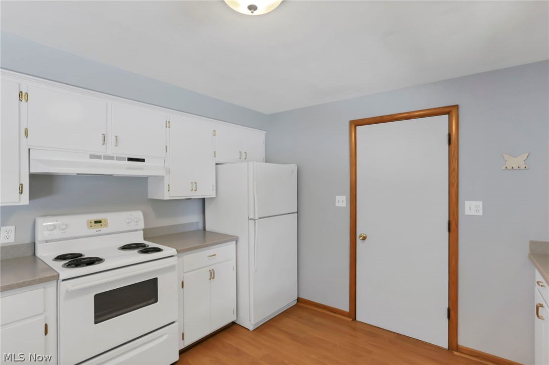 1351 Maple Heights Lane Coshocton OH 43812