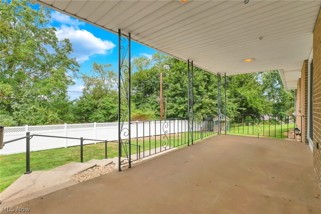 1351 Maple Heights Lane Coshocton OH 43812