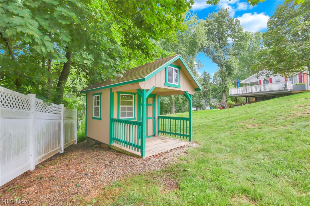 1351 Maple Heights Lane Coshocton OH 43812