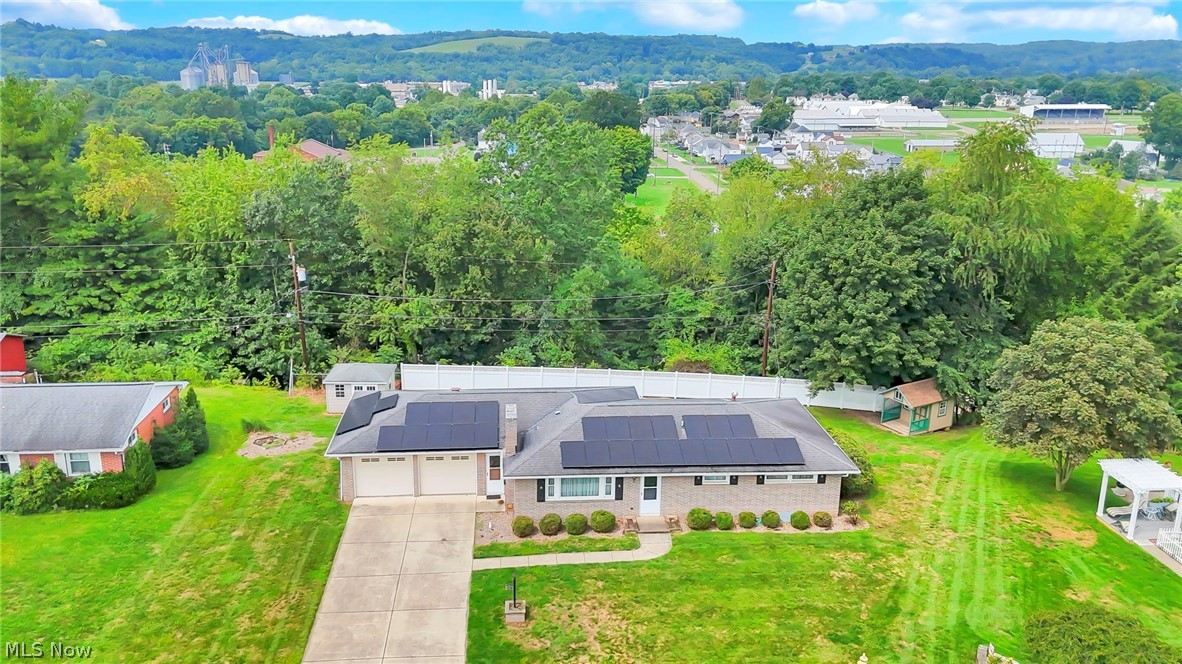 1351 Maple Heights Lane Coshocton OH 43812