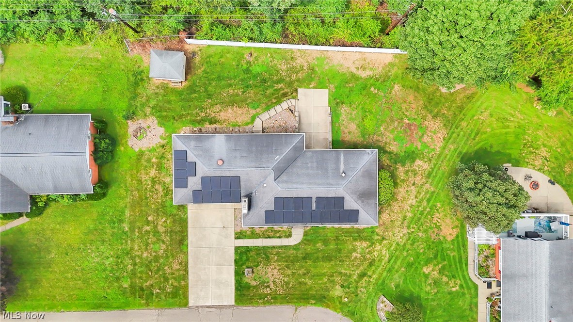 1351 Maple Heights Lane Coshocton OH 43812