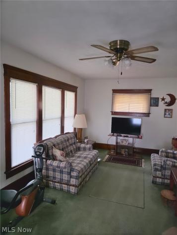 966 W Hopocan Avenue Barberton OH 44203