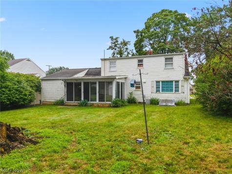 321 Woodrow Street NW North Canton OH 44720