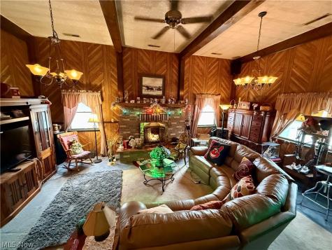 5000 Mildred Circle SW Navarre OH 44662