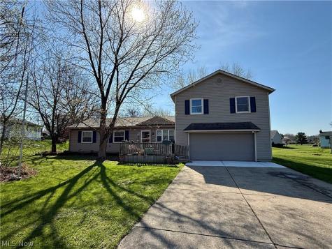 5000 Mildred Circle SW Navarre OH 44662
