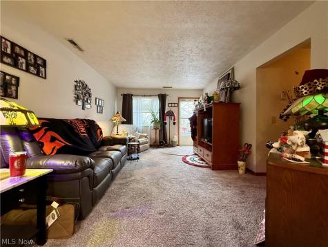 5000 Mildred Circle SW Navarre OH 44662