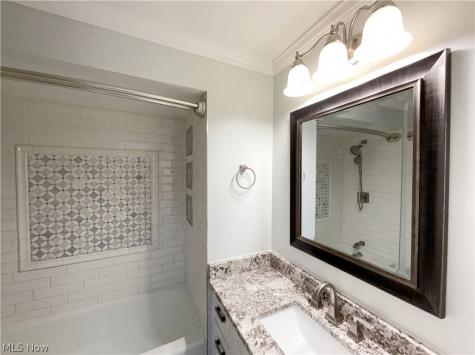 32847 Redwood Boulevard Avon Lake OH 44012