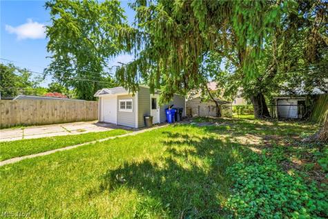 3262 W. 126th Cleveland OH 44111