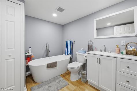 29521 Schwartz Road Westlake OH 44145