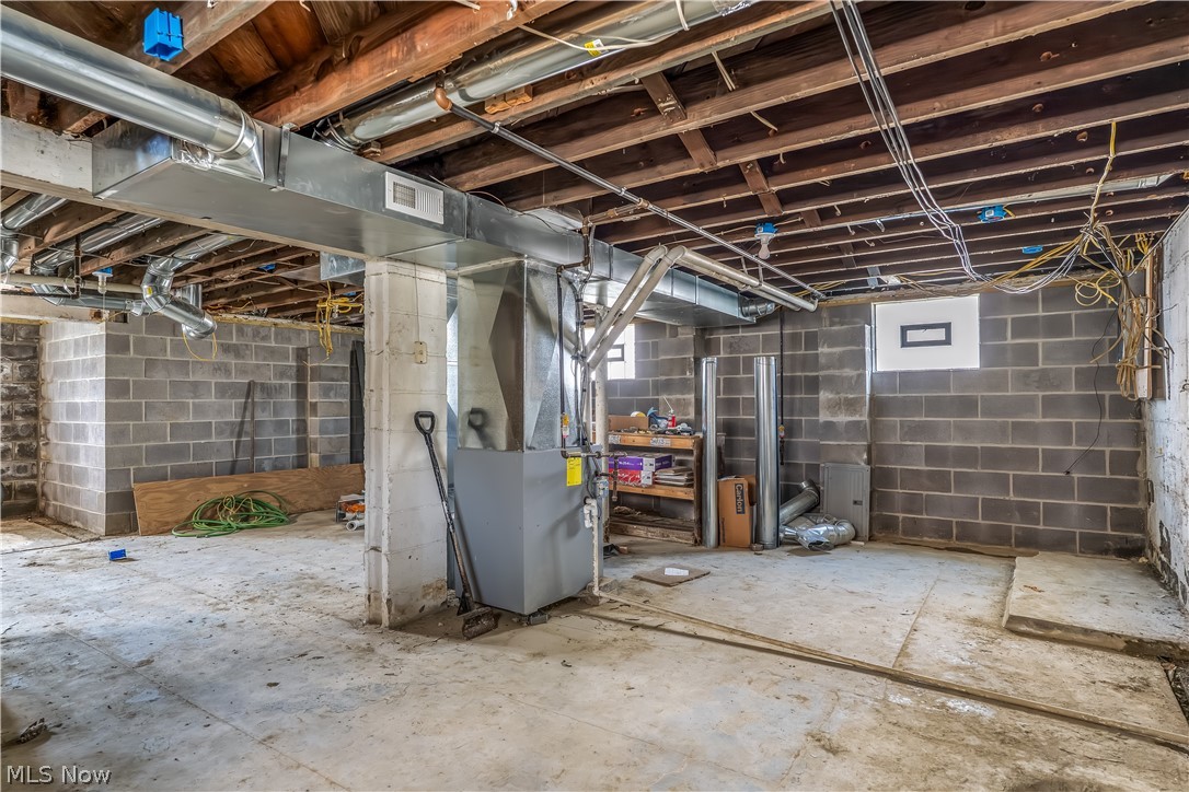 1708 W 8th Street Ashtabula OH 44004
