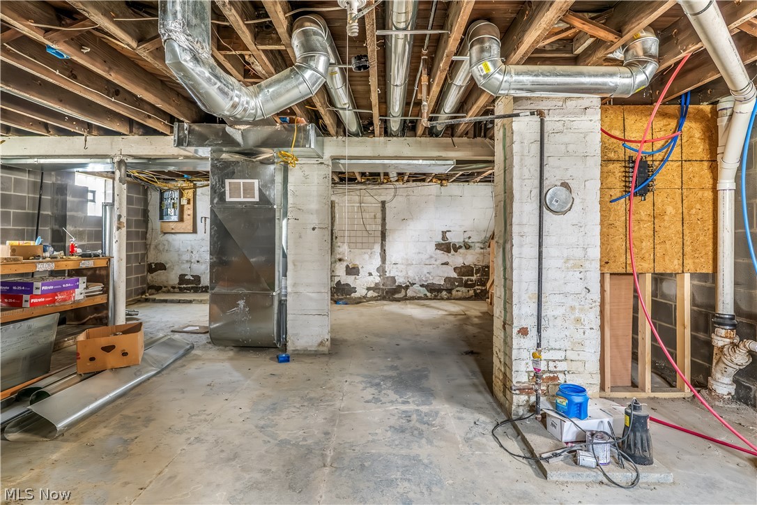 1708 W 8th Street Ashtabula OH 44004