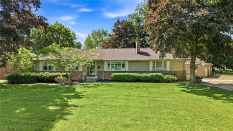 601 Murray Hill Drive Youngstown OH 44505