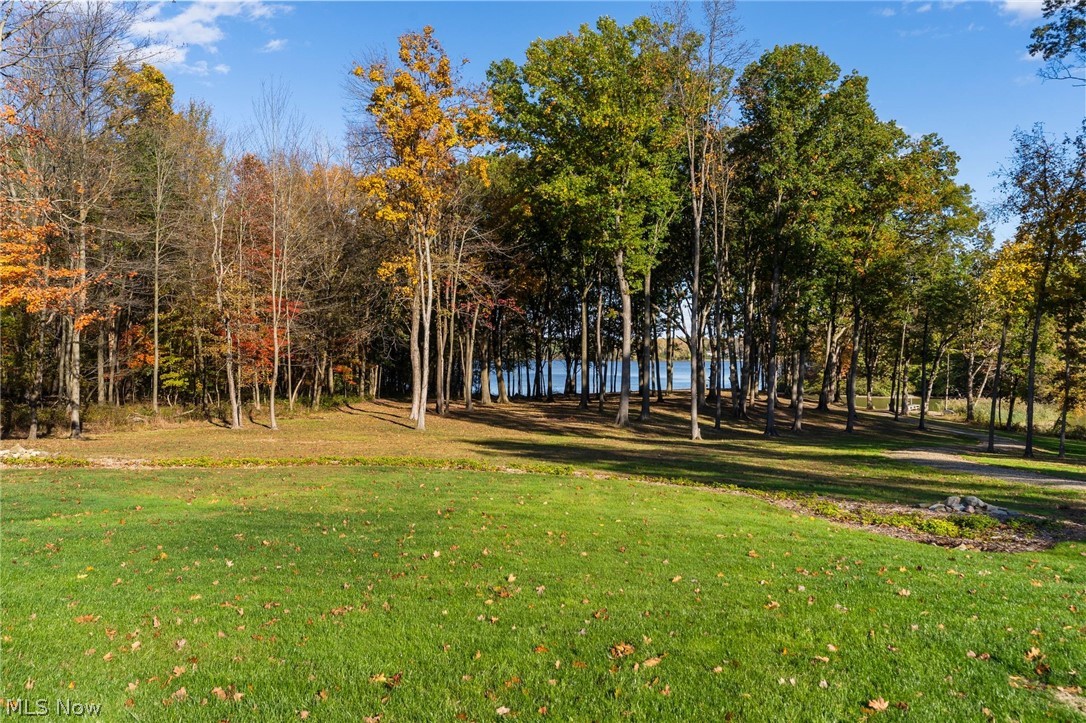2235 S Mahoning Road Lake Milton OH 44429