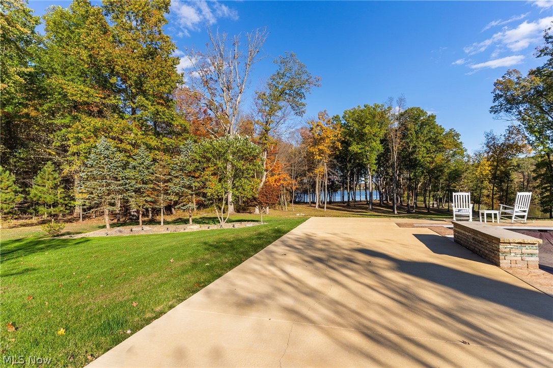 2235 S Mahoning Road Lake Milton OH 44429